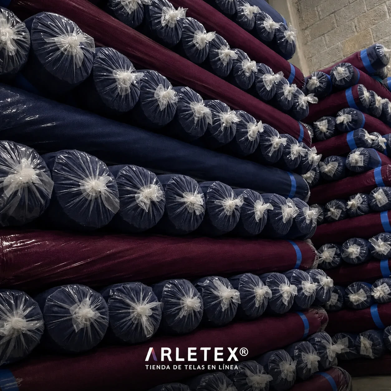 Rollos de Tela Tergal Catalán en blanco, gris oxford, marino y beige disponibles en Arletex