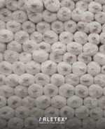 rollos de fieltro blanco